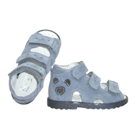 Kornecki KORORT16 Marineblaue Ledersandalen