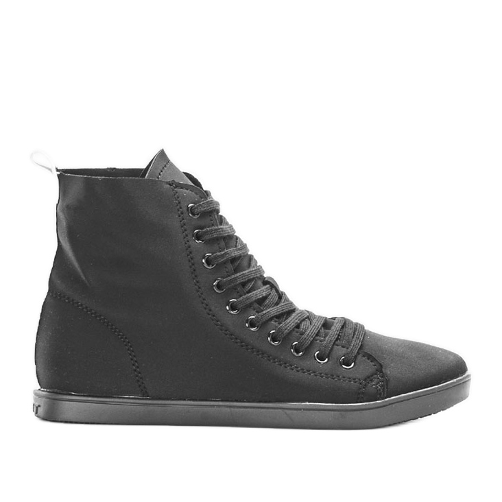 Schwarze Turnschuhe von Karita