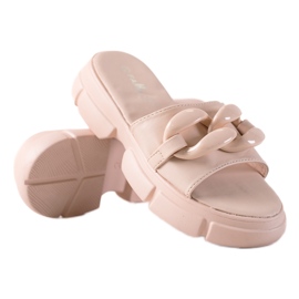 SHELOVET Hausschuhe auf der Plattform beige