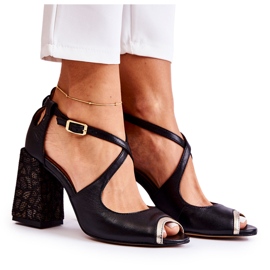 Modische Ledersandale On A Bar Maciejka 05513-01 Schwarz