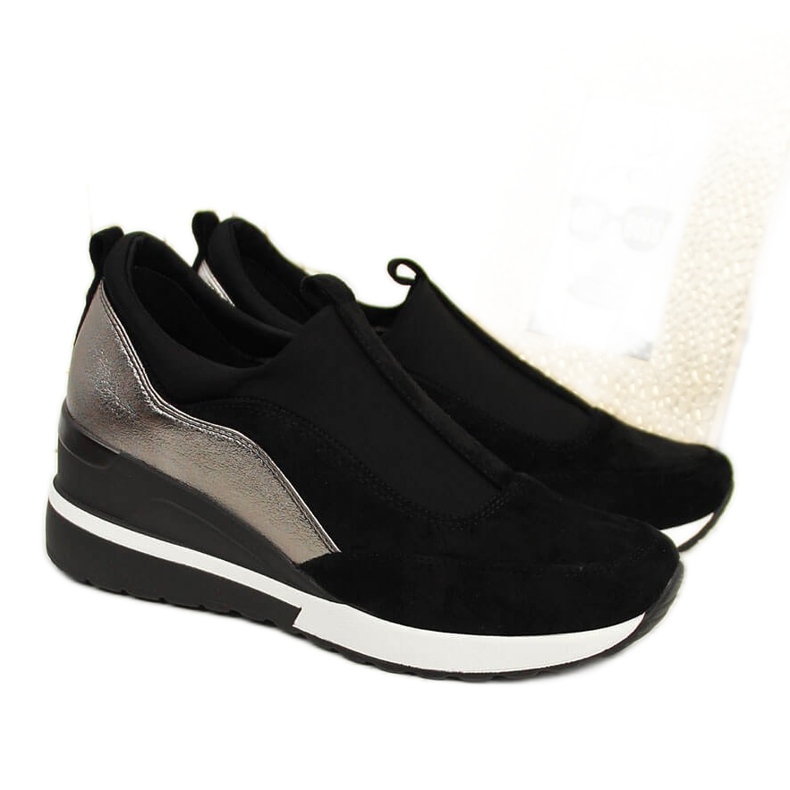 Keil Turnschuhe für Damen schwarz und silber Vinceza silber-