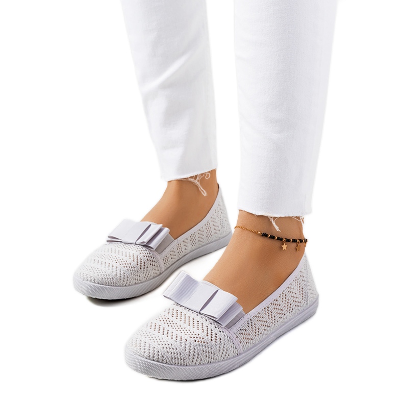 Zorda grau durchbrochene Turnschuhe