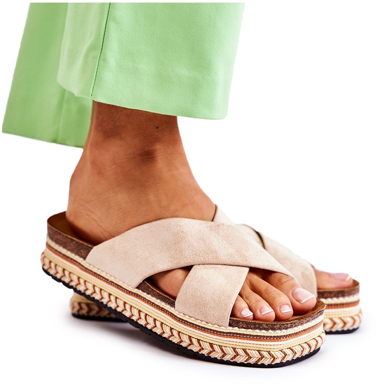 PG1 Wildlederhausschuhe für Damen auf einer beigefarbenen Jossie-Plattform