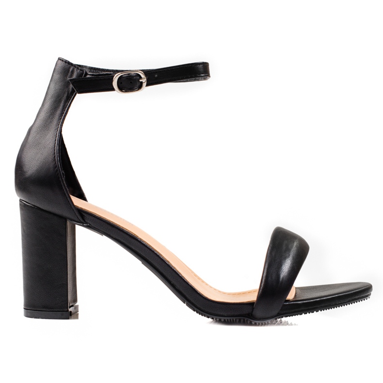 SHELOVET Schwarze Sandalen auf einer Bar