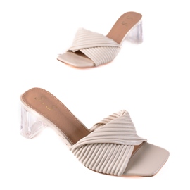 SHELOVET Hausschuhe mit transparentem Absatz beige