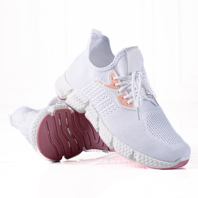 SHELOVET Leichte Sportschuhe weiß