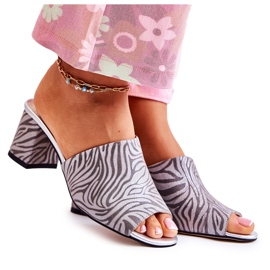 Leder Damenhausschuhe auf High Heel Zebra Grey Nessita silber-