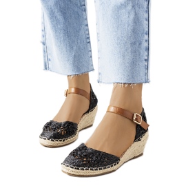 Schwarze Espadrilles auf Dafin-Wedges