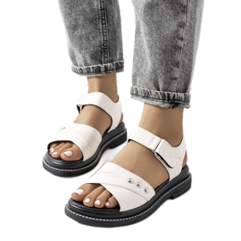 Weiße Sandalen auf der Meis-Plattform beige naturfarben