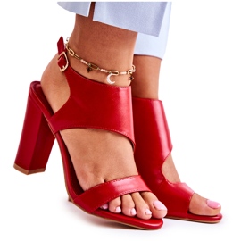 Rote Maronni-Sandalen mit U-Ausschnitt
