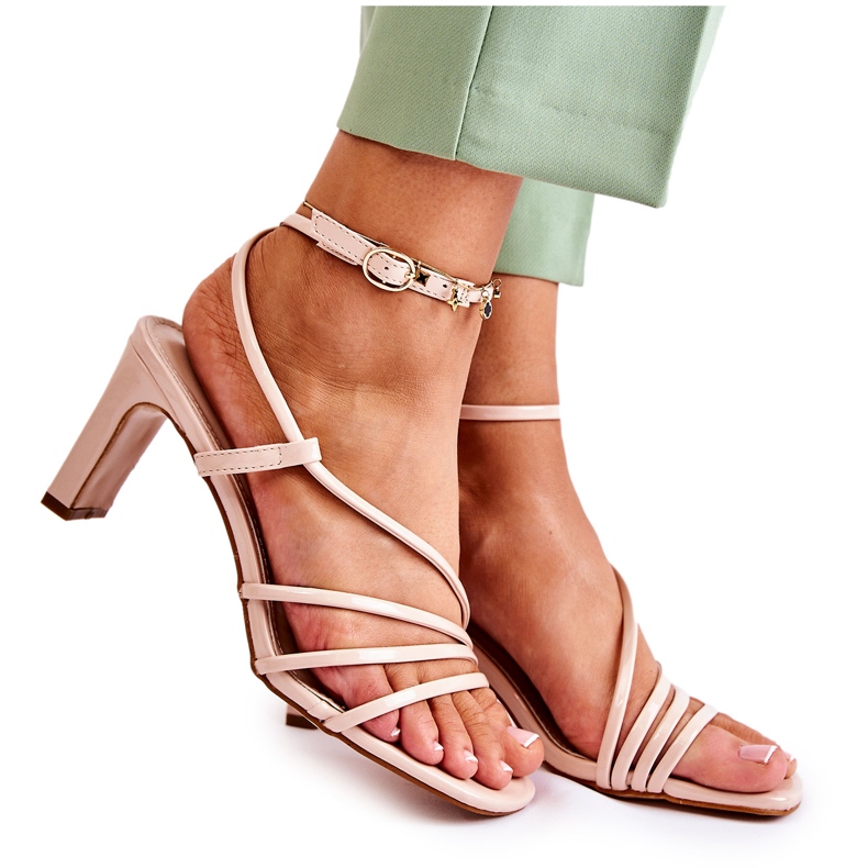 WS1 Klassische lackierte Sandalen auf High Heels Beige Milani