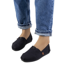 Schwarze Basser-Turnschuhe