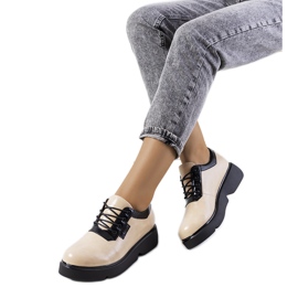 Beige Schuhe von Parram