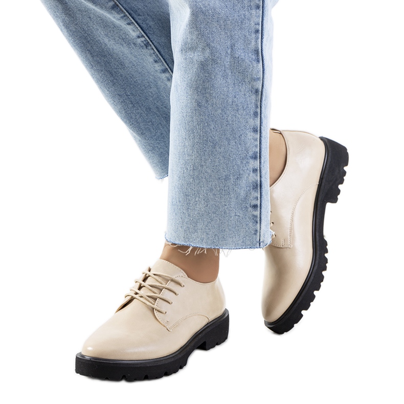 Beige Damenschuhe von Mungo