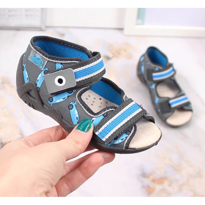 Hausschuhe für Jungen mit Klettverschluss in Racer Grey und Blue Befado grau