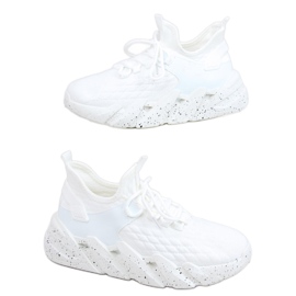 Indu Sportschuhe mit weißen Socken