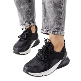 Schwarze Sportturnschuhe von Sint