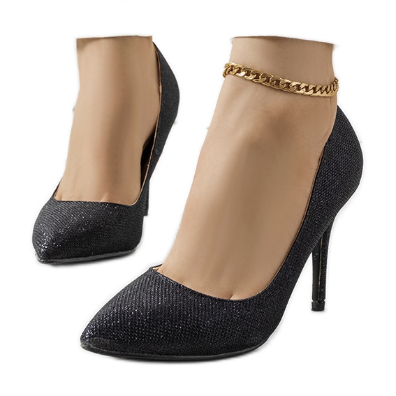 Schwarze glänzende Macerra-Absätze