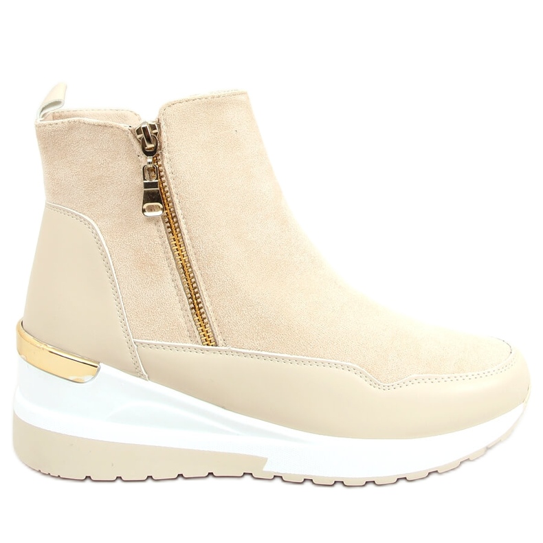 Stiefel auf der sportlichen Sohle in Zazul Beige