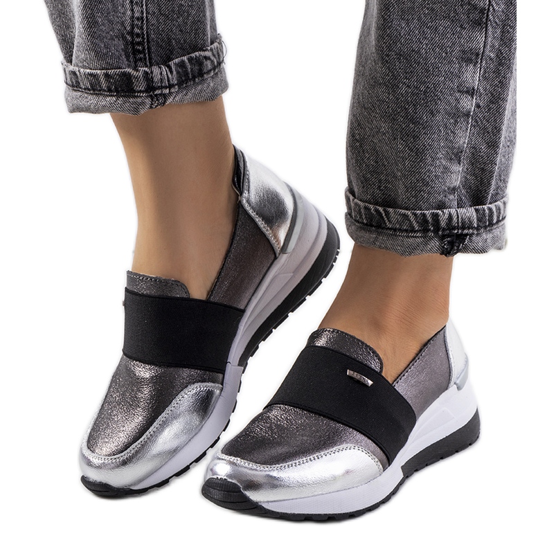 Campina Sneaker aus silbernem Leder silber- grau