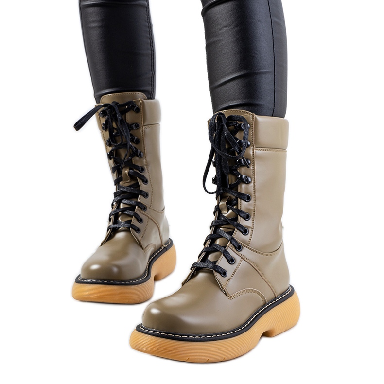 Grüne Stiefel von Redel