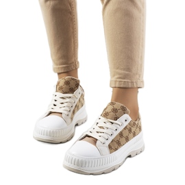 Beige Turnschuhe auf der Meliko-Plattform