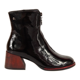 Schwarz lackierte Damenstiefel mit hohem Absatz von Vinceza