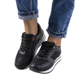 Schwarze Turnschuhe von Zarema