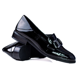 Klassische Damenmokassins mit Kette Vinceza schwarz