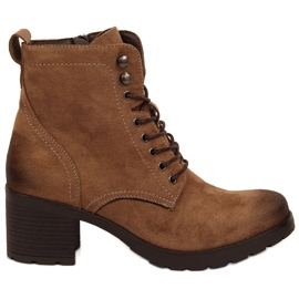 Warme Damenstiefel aus braunem Wildleder Potocki