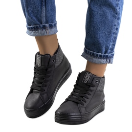 Warme Turnschuhe auf dem Keil Big Star II274147 schwarz