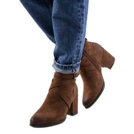 Braune Mossley-Stiefel