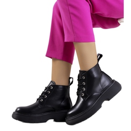 Schwarze Solis-Stiefel