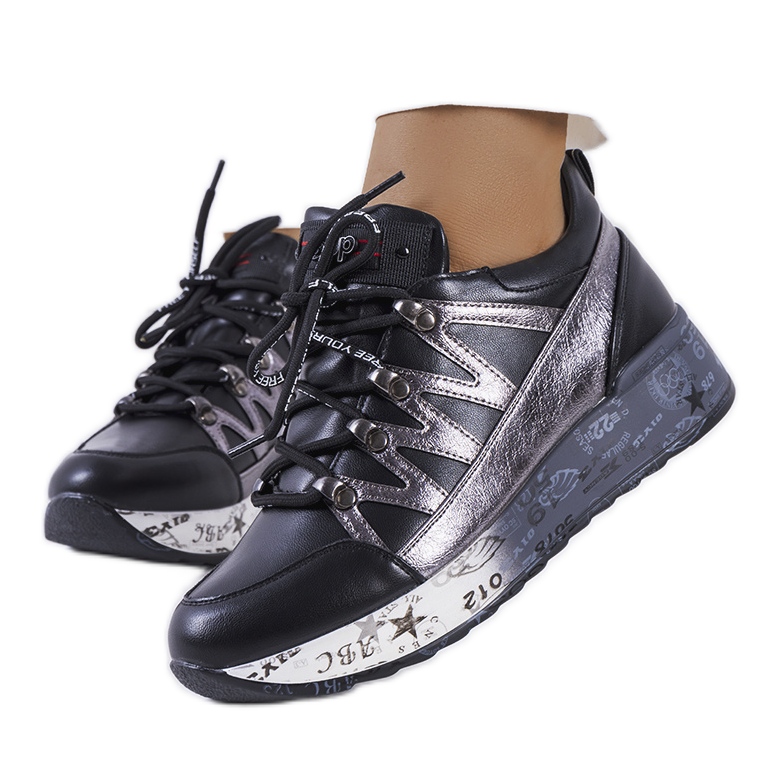 BM Turnschuhe von Ballard in Schwarz und Metallic silber-