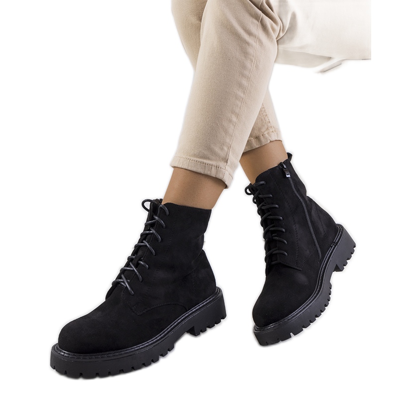 Schwarze Londri-Trapper