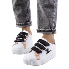 Weiße Pitmerden-Turnschuhe schwarz