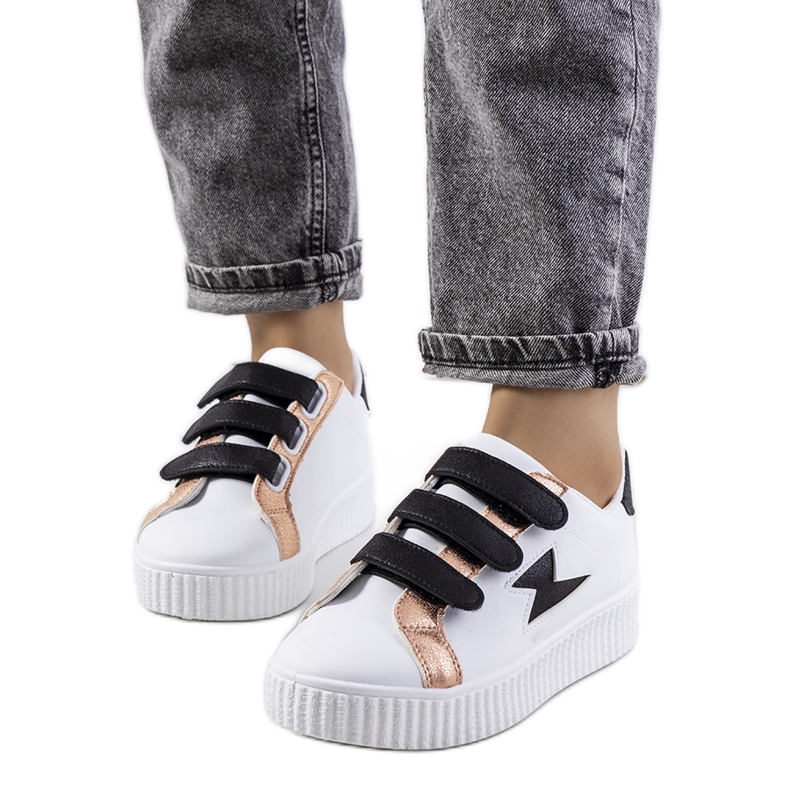 Weiße Pitmerden-Turnschuhe schwarz