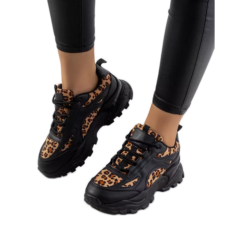 Schwarze Akron-Turnschuhe