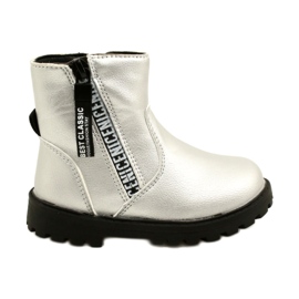 Silberstiefel für Mädchen vermissen 22DZ23-5268