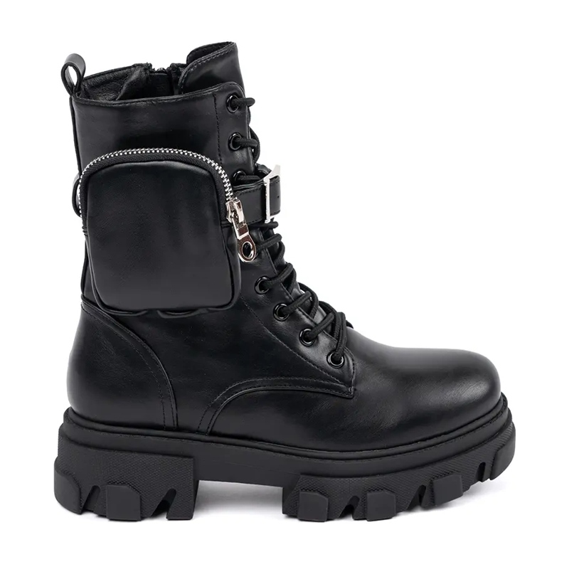 Arbeiterinnen mit Shelovet-Tasche schwarz