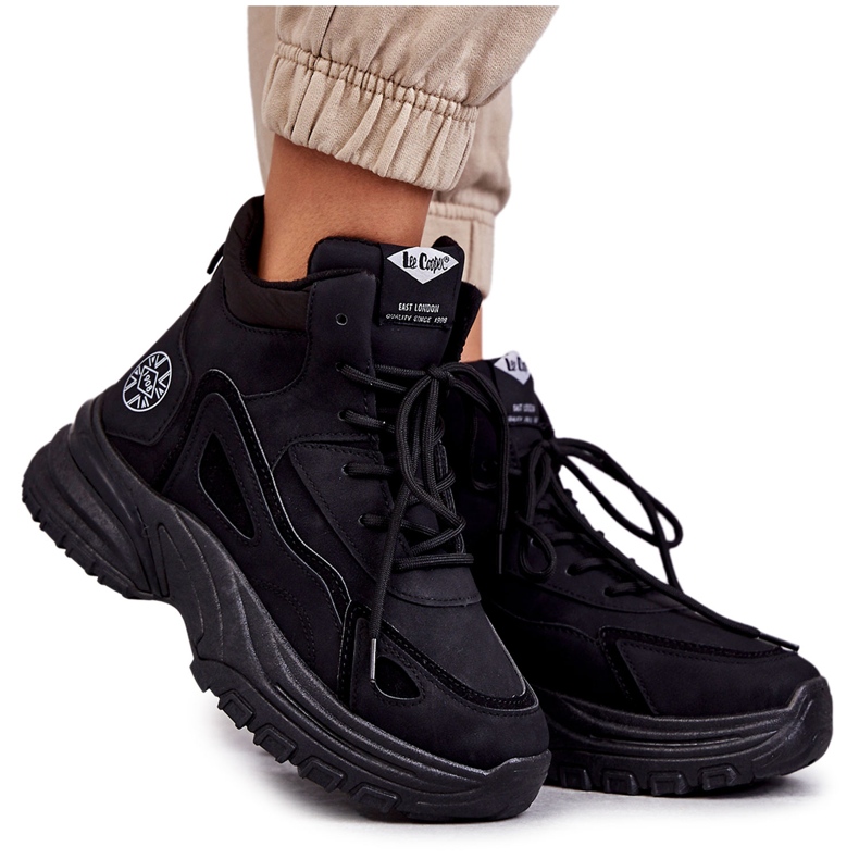 Stiefel auf der Plattform Lee Cooper LCJ-22-44-1353L Black schwarz