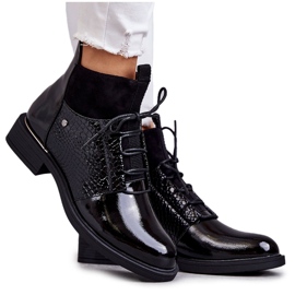 Vinceza Lackierte schwarze warme Schnürstiefel Cathrine