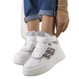 Graue Turnschuhe von Adolis Ankle