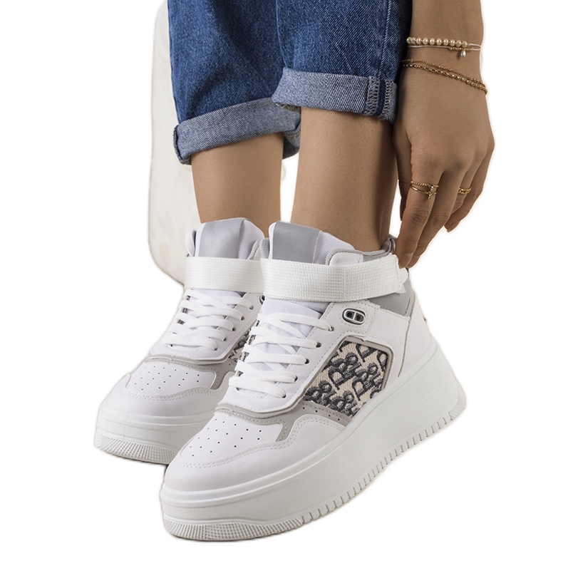 Graue Turnschuhe von Adolis Ankle