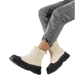 Beige Chelsea Boots aus Kunstleder von Loree