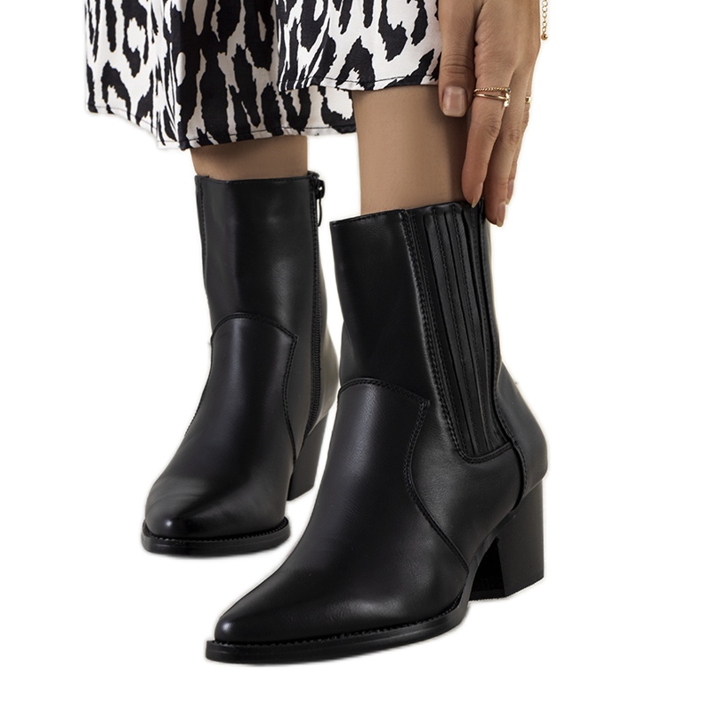 Schwarze Bento-Cowboystiefel