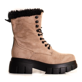 Shelovet für Damen isoliert, beige