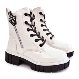 S.Barski Lackierte, warmweiße Stiefel mit Reißverschluss Marcella