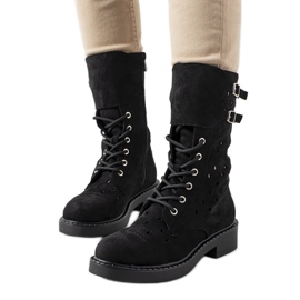 Schwarze durchbrochene Barkly-Stiefel