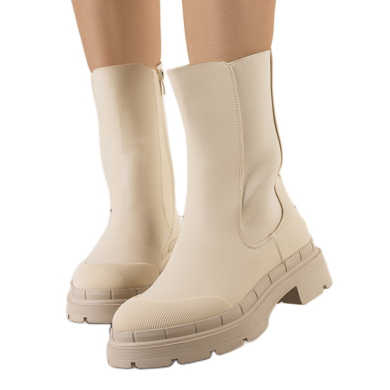 BM Mattbeige Antede-Stiefel